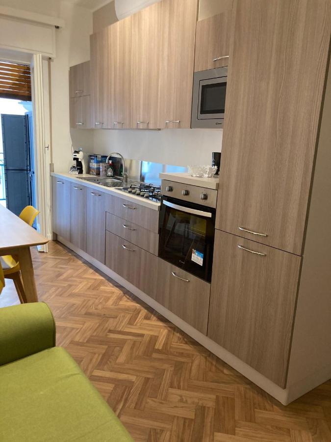 Casa Vacanze Monroe パレルモ エクステリア 写真