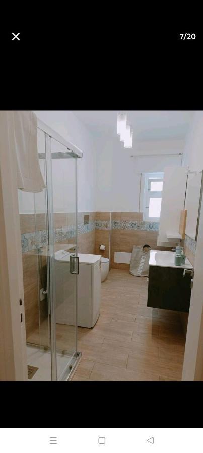 Casa Vacanze Monroe パレルモ エクステリア 写真